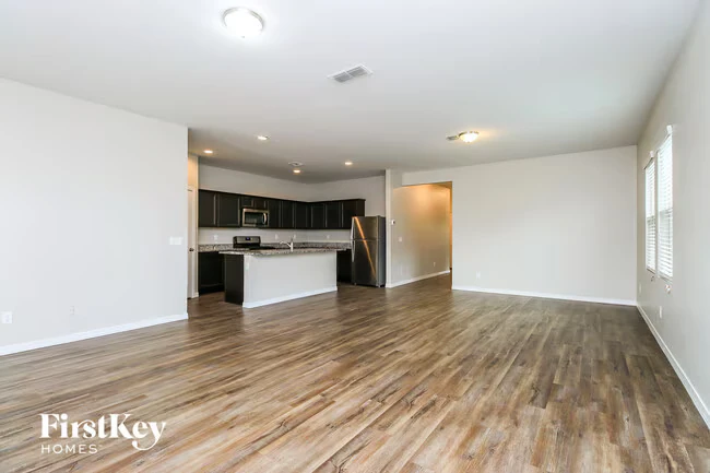 398 W Powell Dr Queen Creek, AZ 85140 photo 3