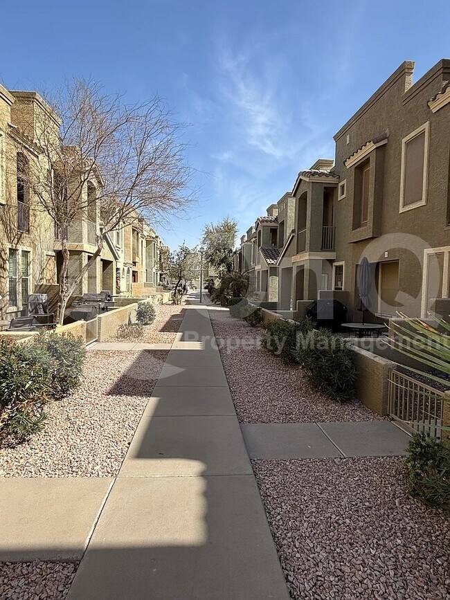 6710 E University Dr Mesa, AZ 85205 photo 3