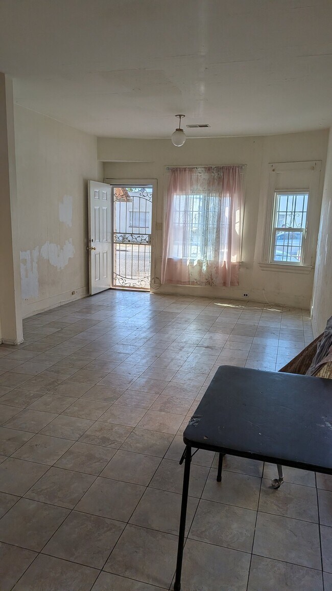 1708 41st Ave Oakland, CA 94601 photo 2