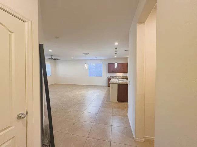 21005 E Pecan Ln Queen Creek, AZ 85142 photo 4