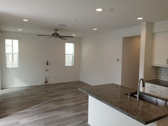 31210 Via Nubes Temecula, CA 92592 photo 4