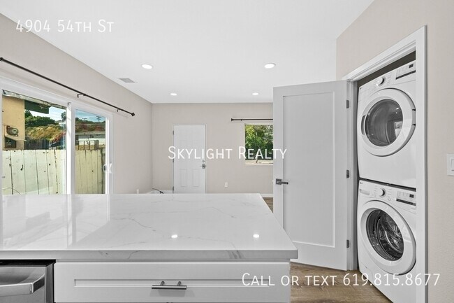 4904 54th St San Diego, CA 92115 photo 4