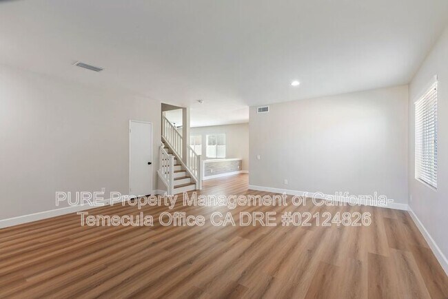 29193 Via Espada Murrieta, CA 92563 photo 4