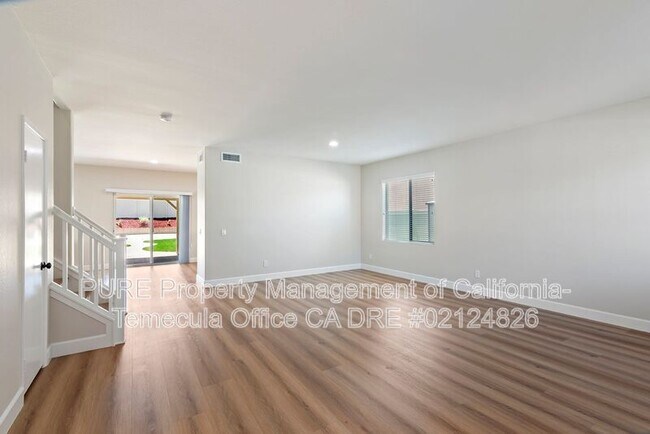 29193 Via Espada Murrieta, CA 92563 photo 3
