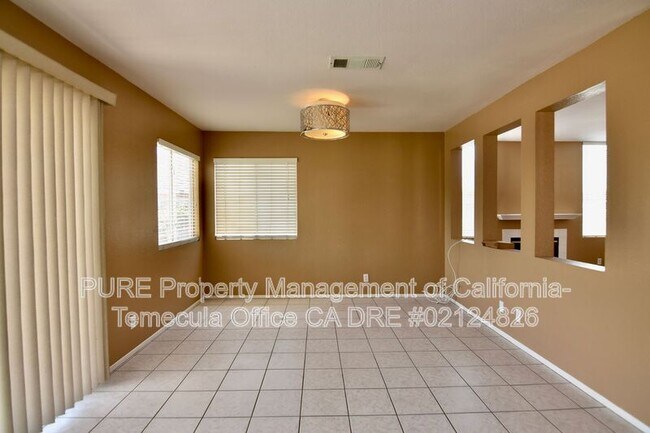 45356 Escalante Ct Temecula, CA 92592 photo 4