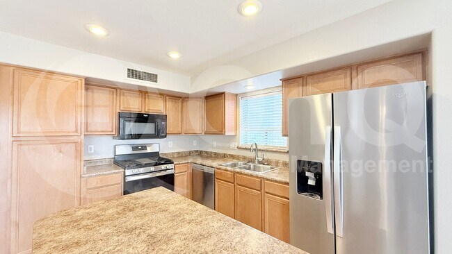 42606 Chambers Dr Maricopa, AZ 85138 photo 4