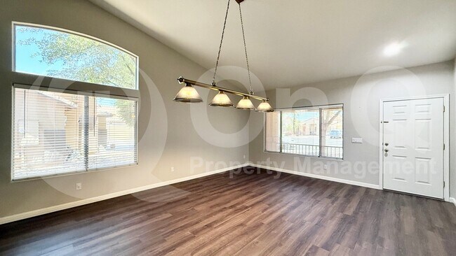 800 N Soho Pl Chandler, AZ 85225 photo 3