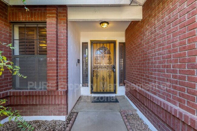 3925 E Des Moines St Mesa, AZ 85205 photo 2