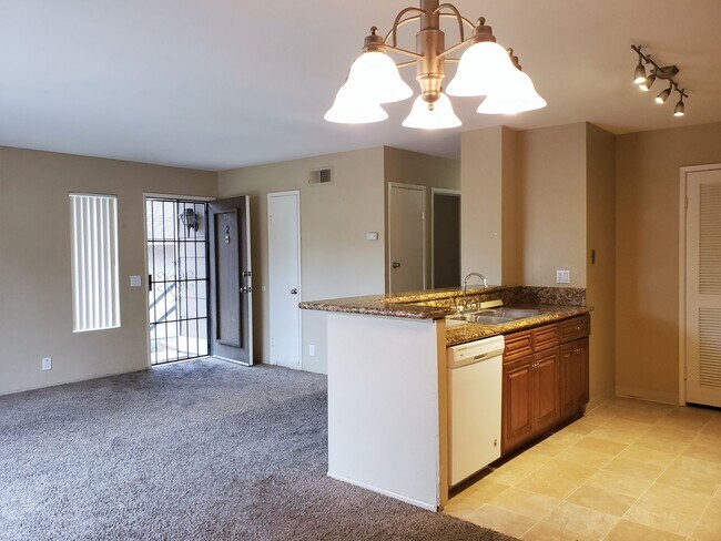 2415 Adirondack Row San Diego, CA 92139 photo 5