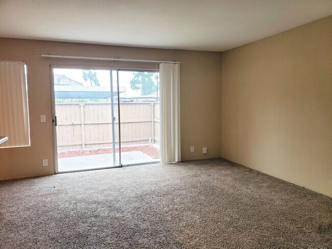 2415 Adirondack Row San Diego, CA 92139 photo 4