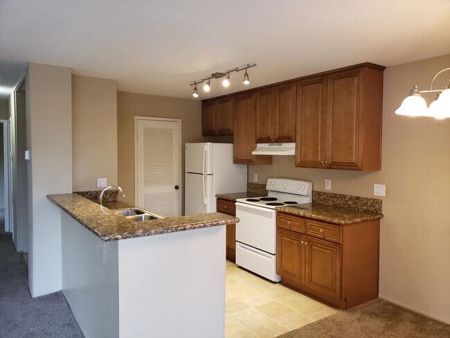 2415 Adirondack Row San Diego, CA 92139 photo 3