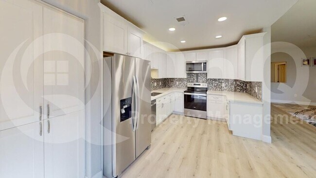 15151 N Frank Lloyd Wright Blvd Scottsdale, AZ 85260 photo 3