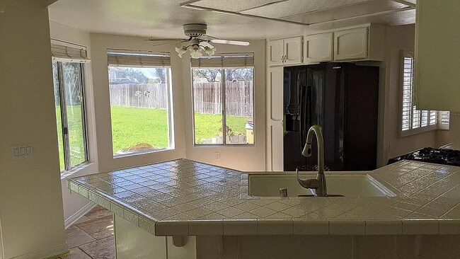 5268 Dixon Rd Oceanside, CA 92056 photo 5