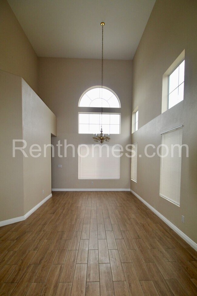 11597 Trailbrush Point San Diego, CA 92126 photo 2