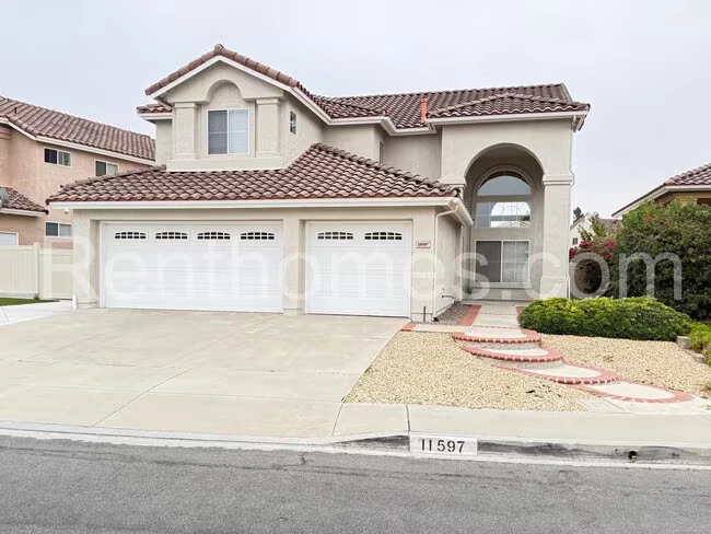 11597 Trailbrush Point San Diego, CA 92126