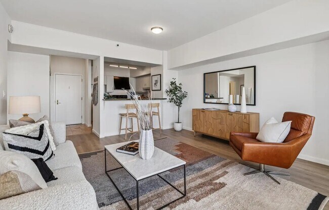 6363 Christie Ave Emeryville, CA 94608 photo 5