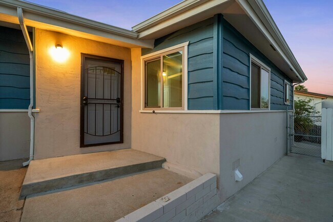 2039-41 Bonita St Lemon Grove, CA 91945