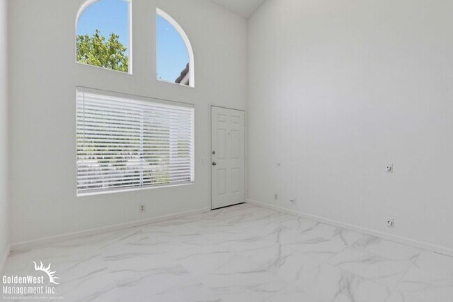 11586 Fury Ln El Cajon, CA 92019 photo 3