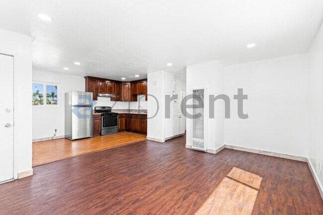 Unit 4 photo 3