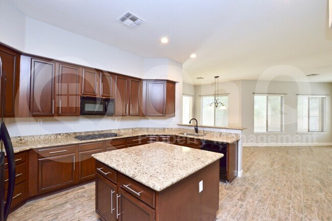 1601 S Karen Dr Chandler, AZ 85286 photo 4