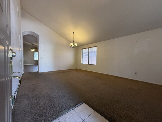 2705 N 109th Ave Avondale, AZ 85392 photo 5