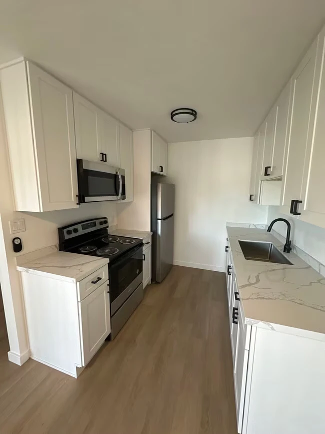 Serra Grove Apartments photo 4