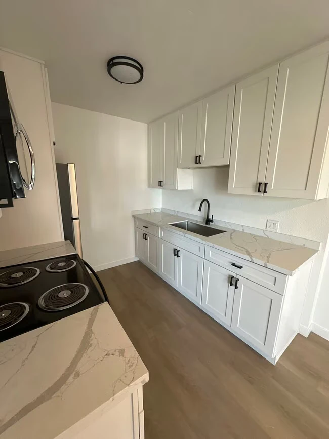Serra Grove Apartments photo 2