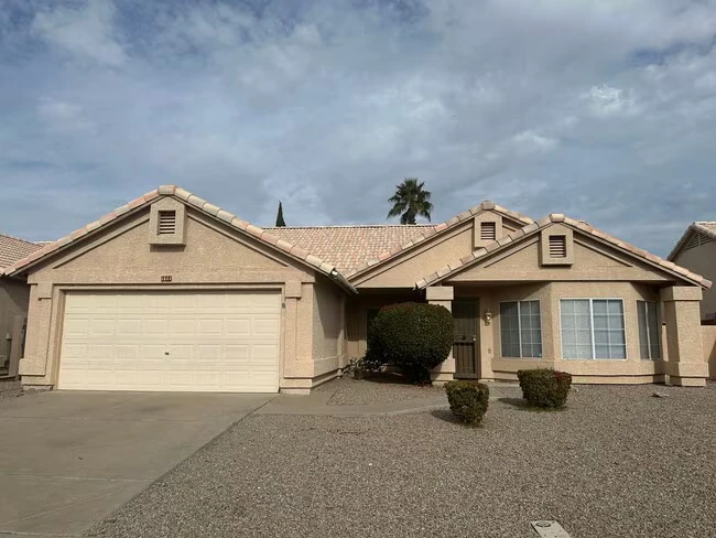1622 E Erie St Chandler, AZ 85225 photo 2