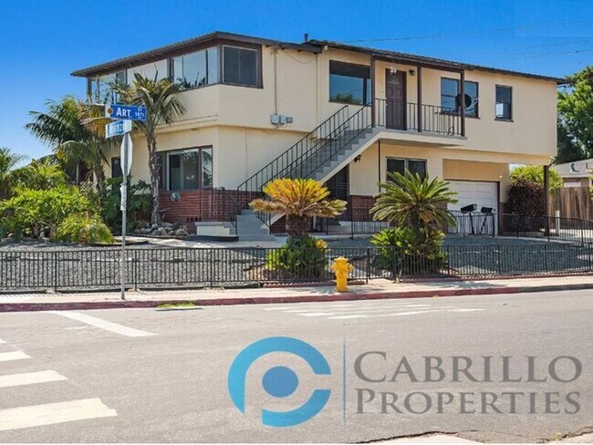5077 Art St San Diego, CA 92115 photo 2