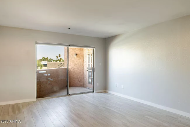 7494 E Earll Dr Scottsdale, AZ 85251 photo 3