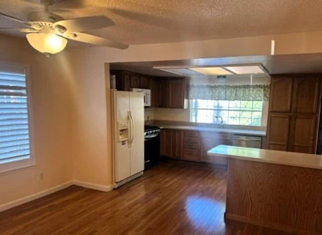 349 Brockhurst Dr Santa Rosa, CA 95401 photo 5