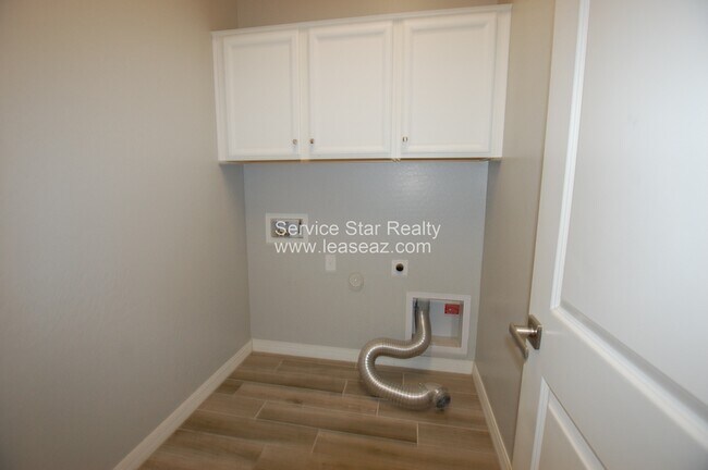 7642 W Glass Ln Phoenix, AZ 85339 photo 4
