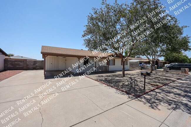6913 W Solano Dr N photo 5