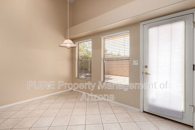 10652 W Coronado Rd Avondale, AZ 85392 photo 5