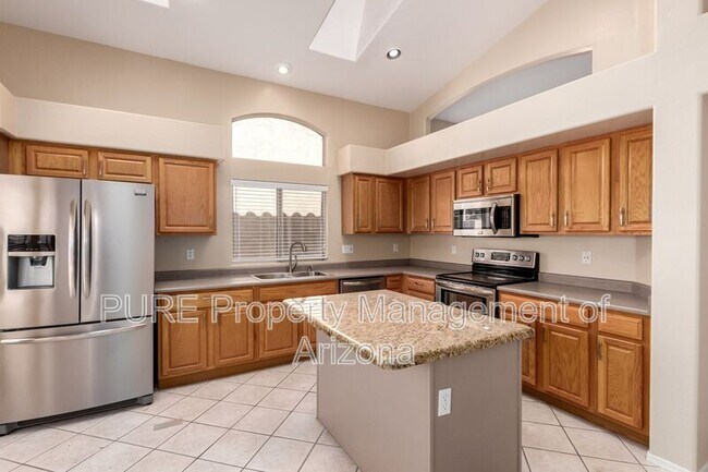 10652 W Coronado Rd Avondale, AZ 85392 photo 4