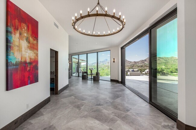 5655 Camelback Canyon Dr Phoenix, AZ 85018 photo 4