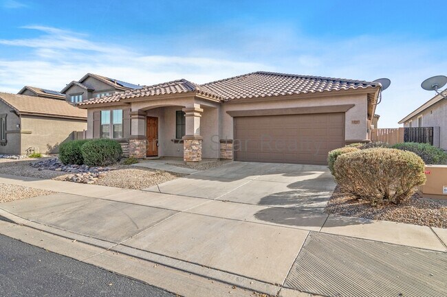 14553 W Cortez St Surprise, AZ 85379 photo 2