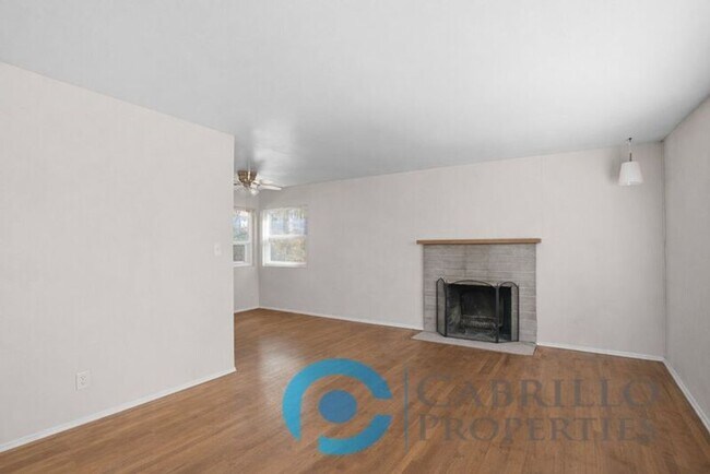 4330 Cleveland Ave San Diego, CA 92103 photo 4