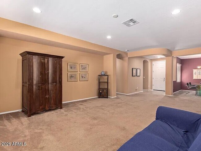 2310 W Spur Dr Phoenix, AZ 85085 photo 4