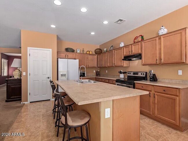 2310 W Spur Dr Phoenix, AZ 85085 photo 2