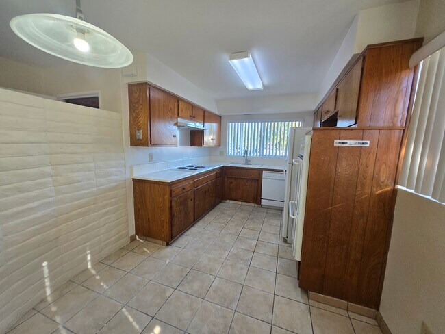 4464 Arendo Dr San Diego, CA 92115 photo 4