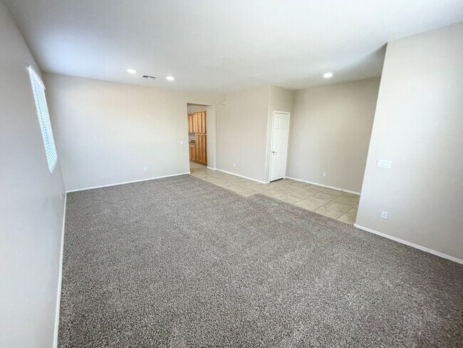3720 W Rushmore Dr New River, AZ 85086 photo 5