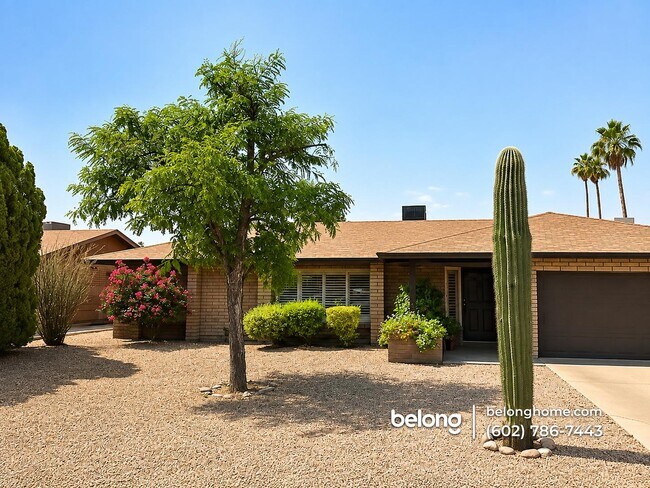 1613 E Watson Dr