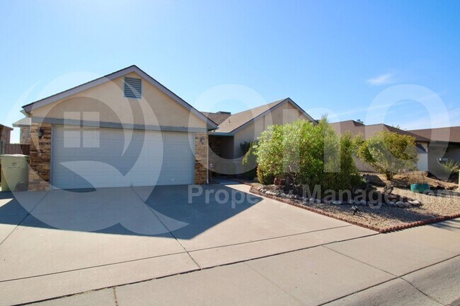13060 N 56th Ave Glendale, AZ 85304 photo 2