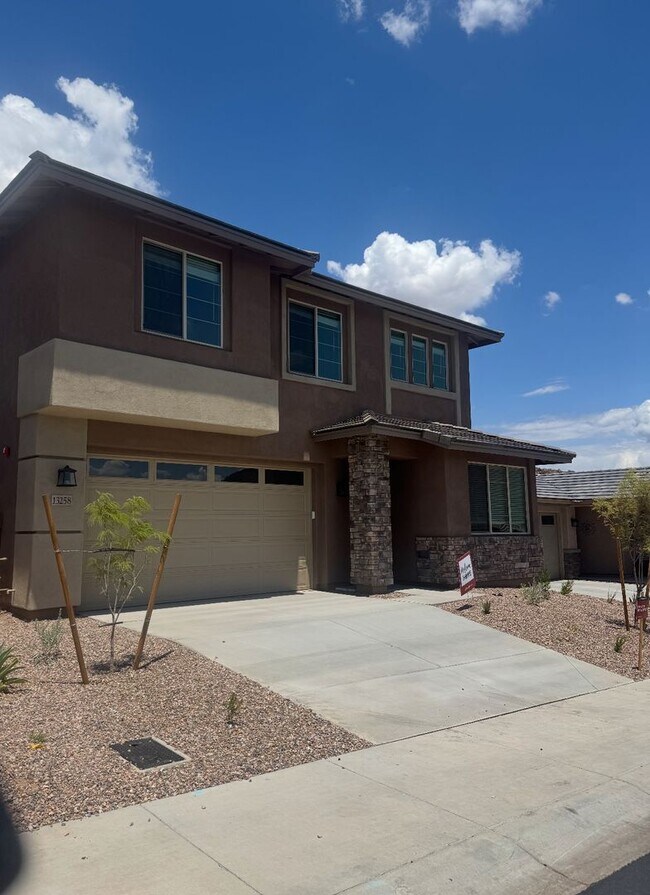 13258 W Eagle Feather Rd Peoria, AZ 85383 photo 2