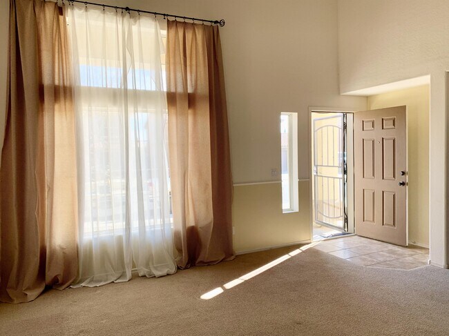 22224 W Cantilever St Buckeye, AZ 85326 photo 2