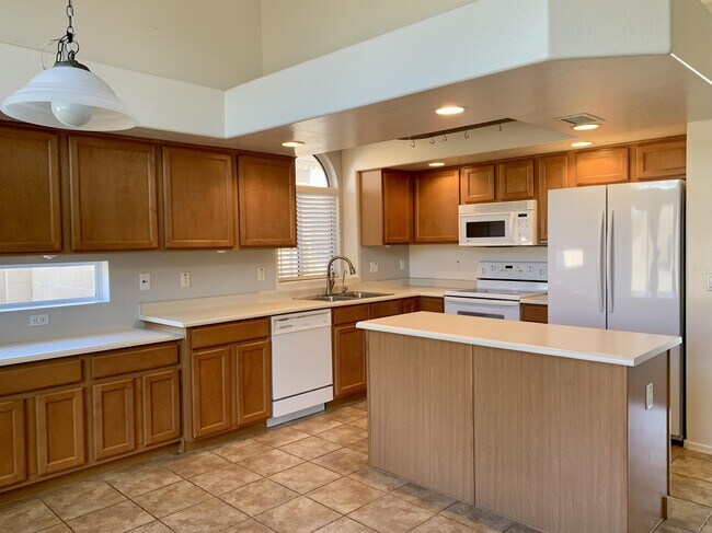 22224 W Cantilever St Buckeye, AZ 85326 photo 4