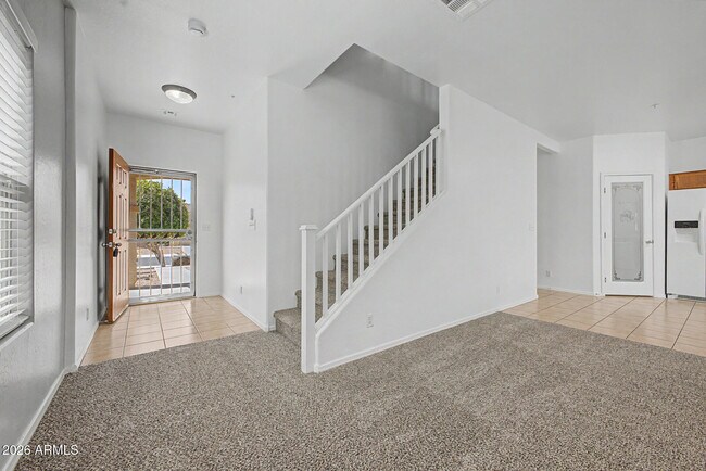 8748 W Wood Dr Peoria, AZ 85381 photo 3