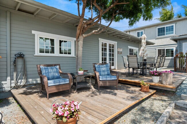 1971 Ebers St San Diego, CA 92107 photo 5