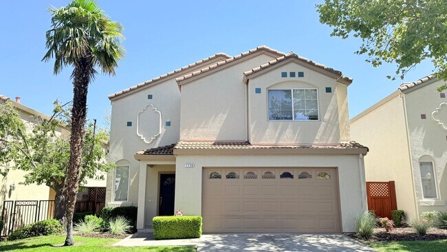 Move-in Ready, 3bd/2.5ba, Two-story Townhome At Vista Pointe In San Ramon- Available Now! photo 2